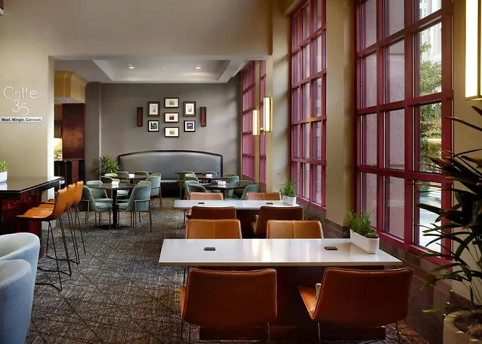 Hotels With Four Stars Atlanta Marriott Suites Midtown